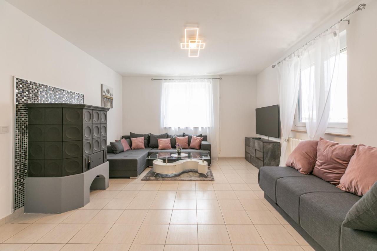 Apartments Tina Stinjan Пула Екстер'єр фото